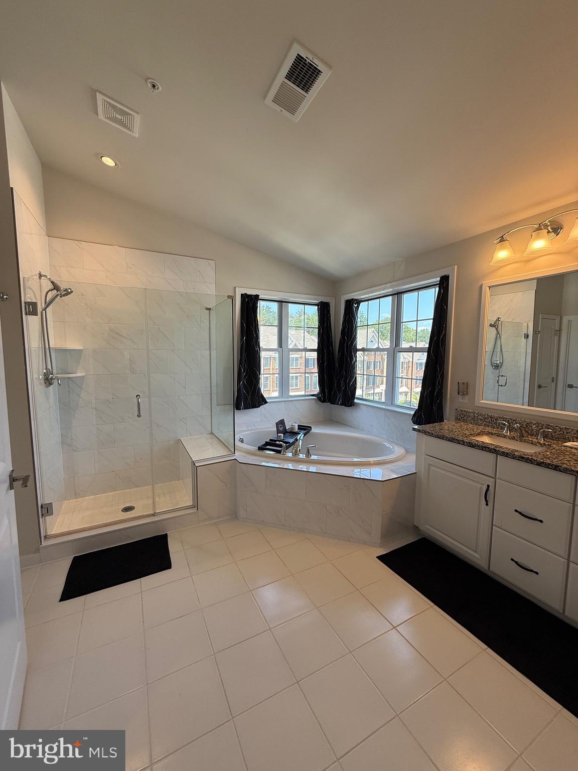 MARLBORO RIDING - Residential