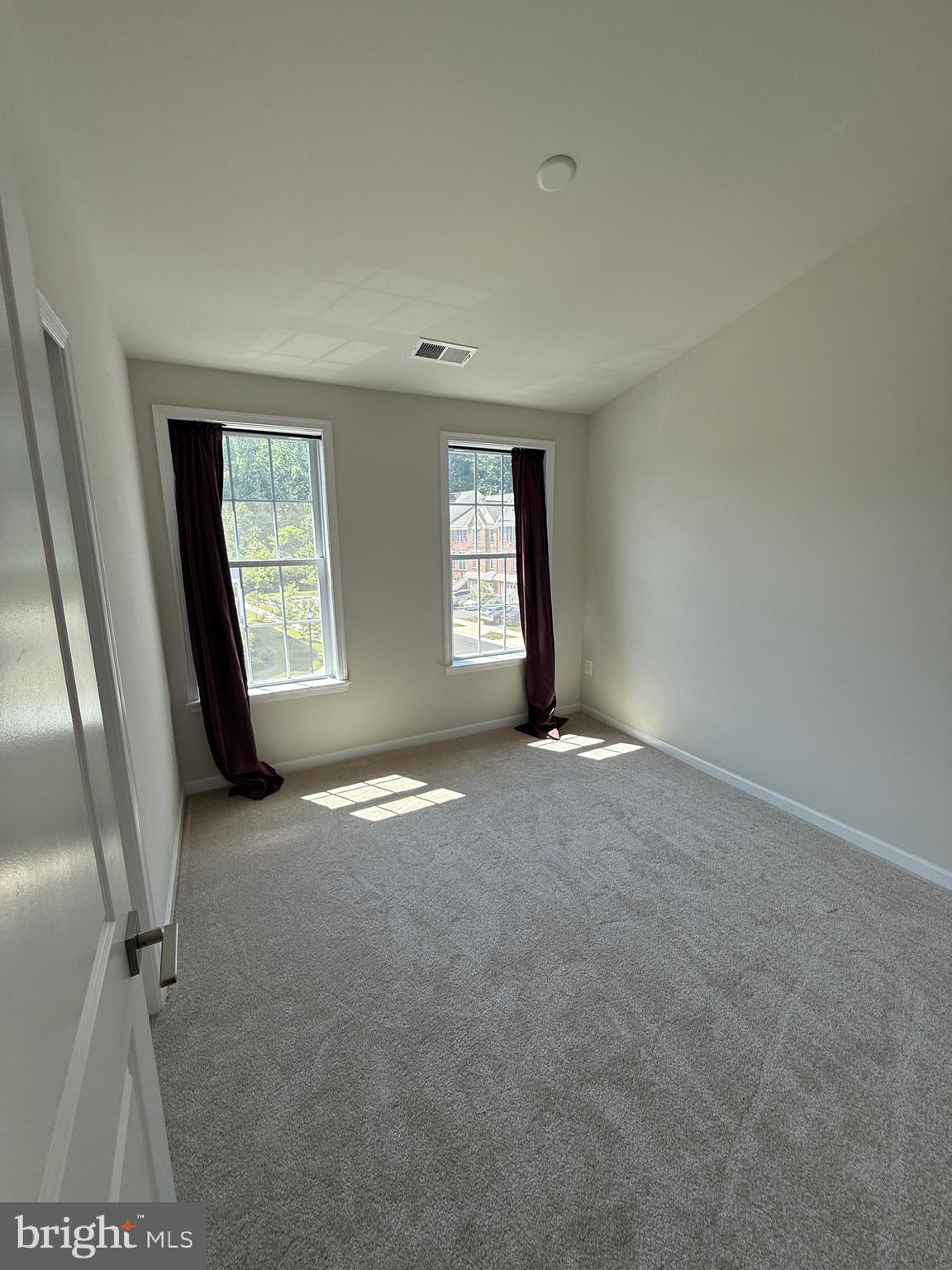 MARLBORO RIDING - Residential