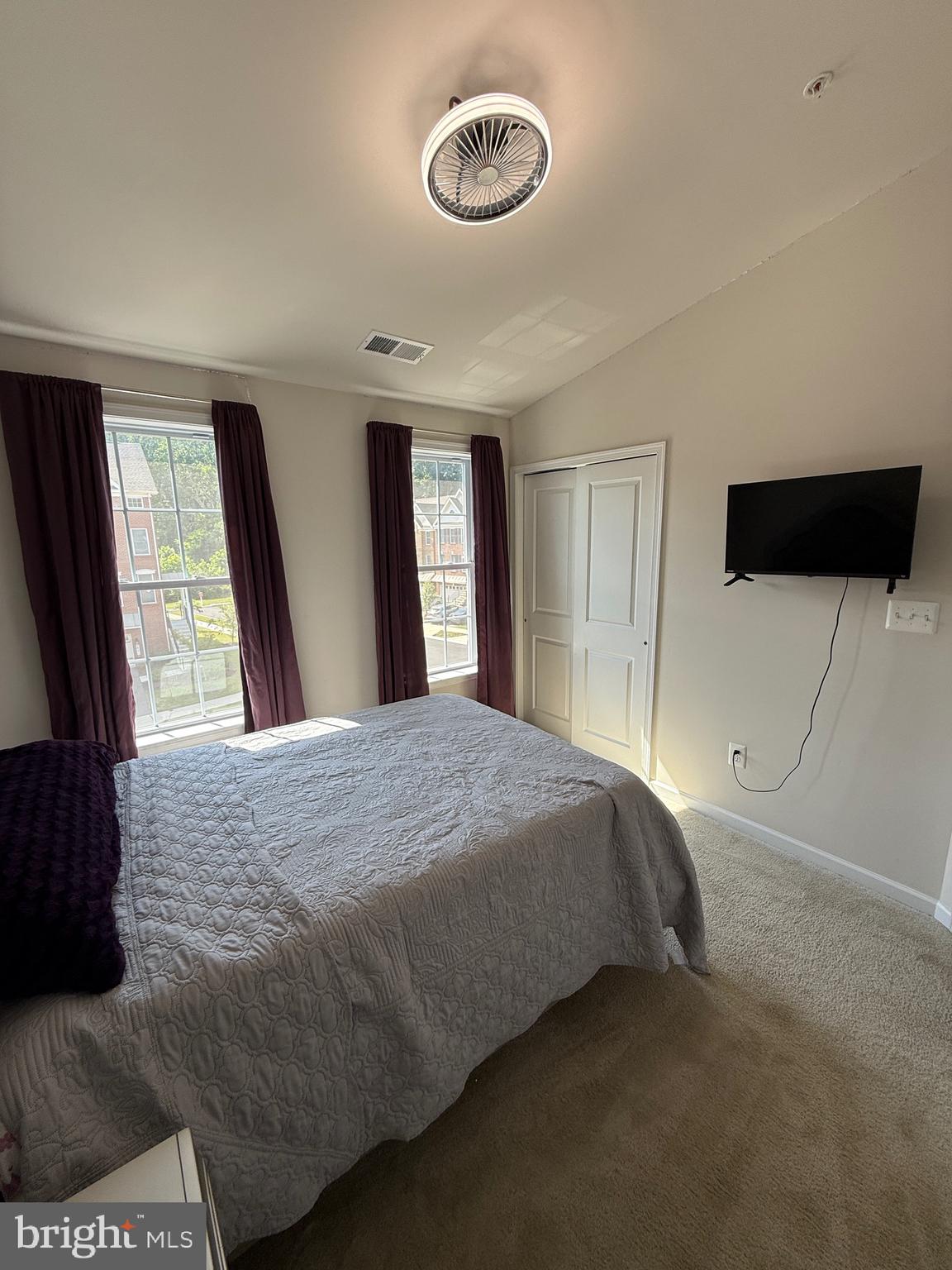 MARLBORO RIDING - Residential