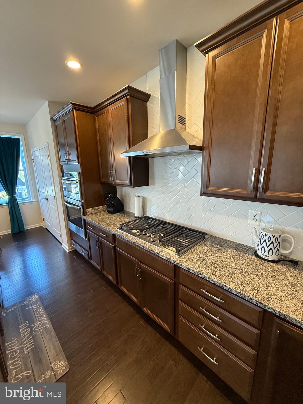 MARLBORO RIDING - Residential