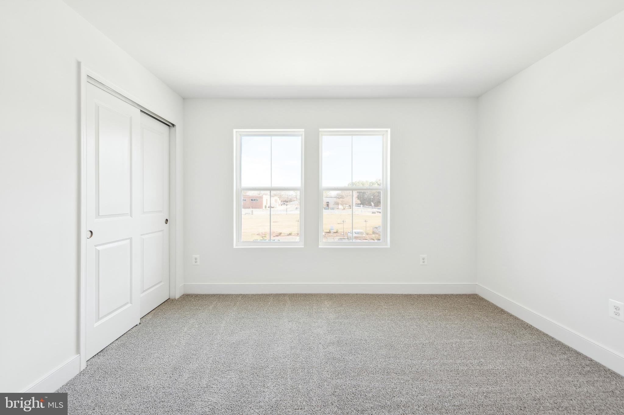 ADMIRAL'S LANDING - Residential