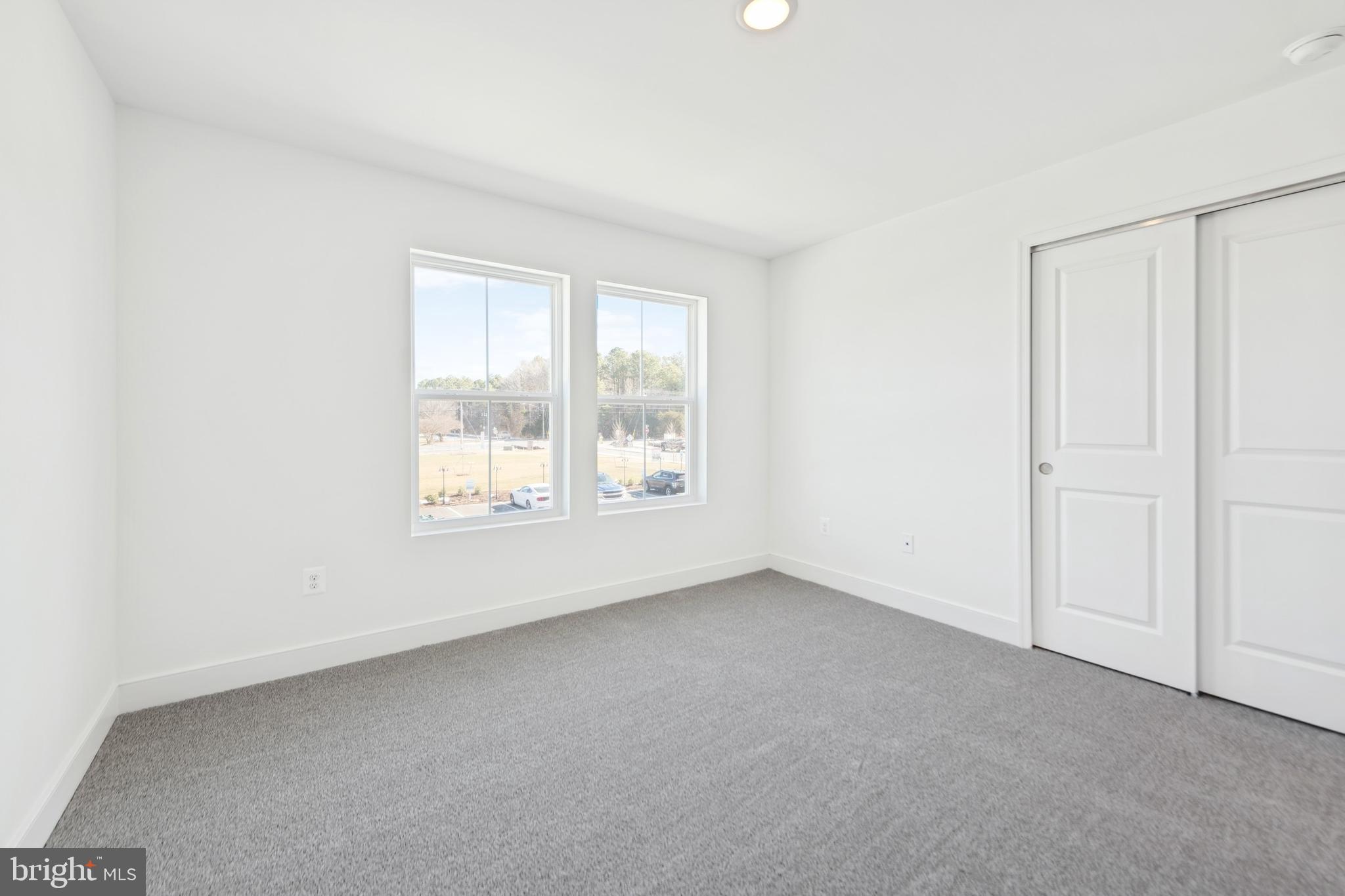 ADMIRAL'S LANDING - Residential