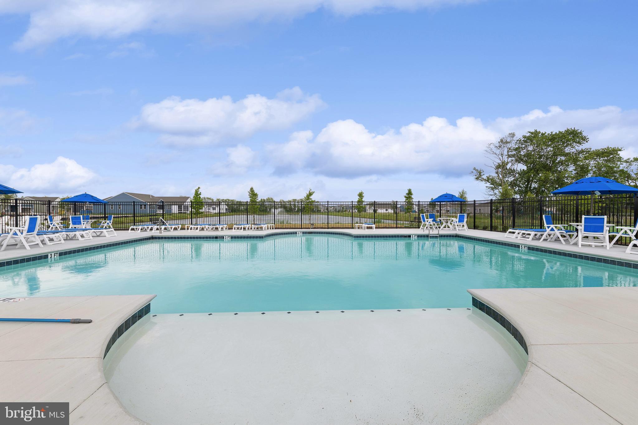 EGRET SHORES - Residential