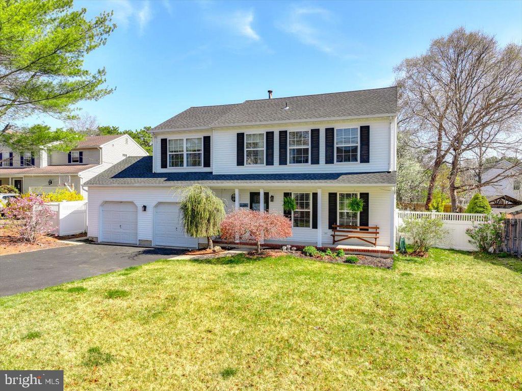 Photo of 767 Buccaneer Ln, MANAHAWKIN, NJ 08050 (MLS # NJOC2041458)