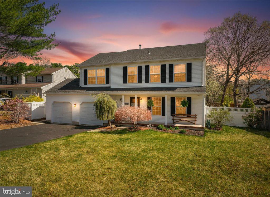 Photo of 767 Buccaneer Ln, MANAHAWKIN, NJ 08050 (MLS # NJOC2041458)