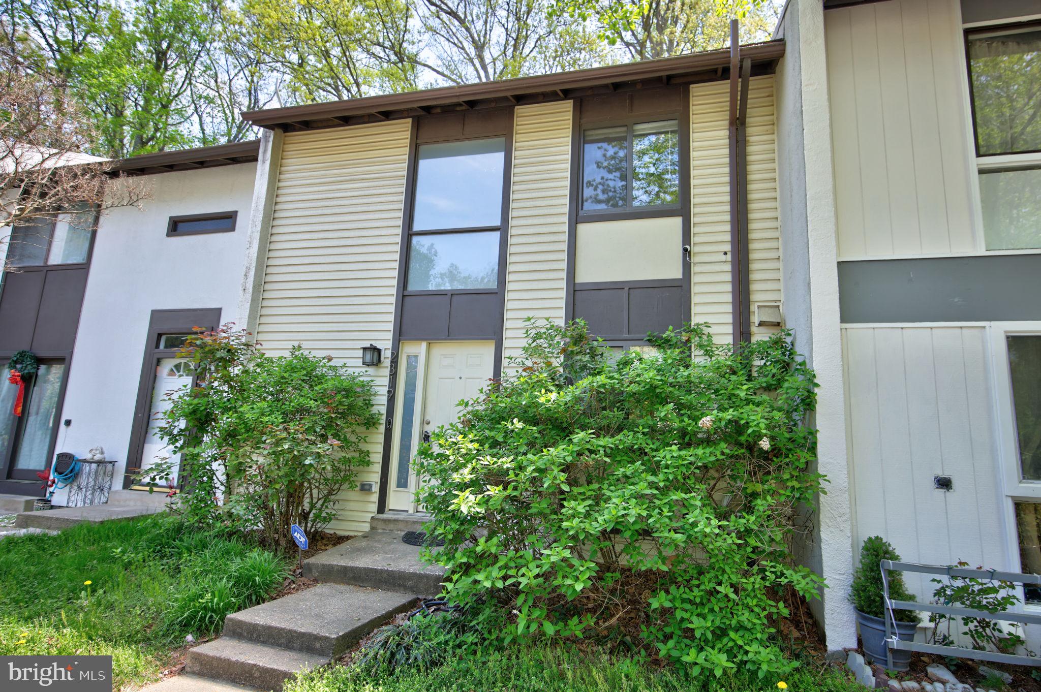 RESTON - Residential