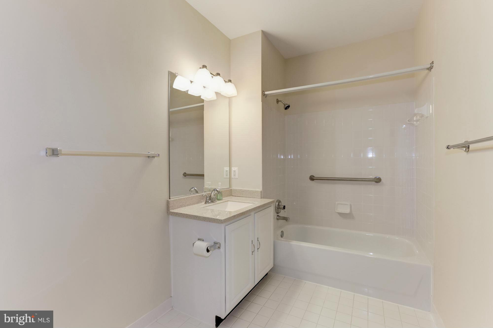 HERITAGE HARBOUR - Residential