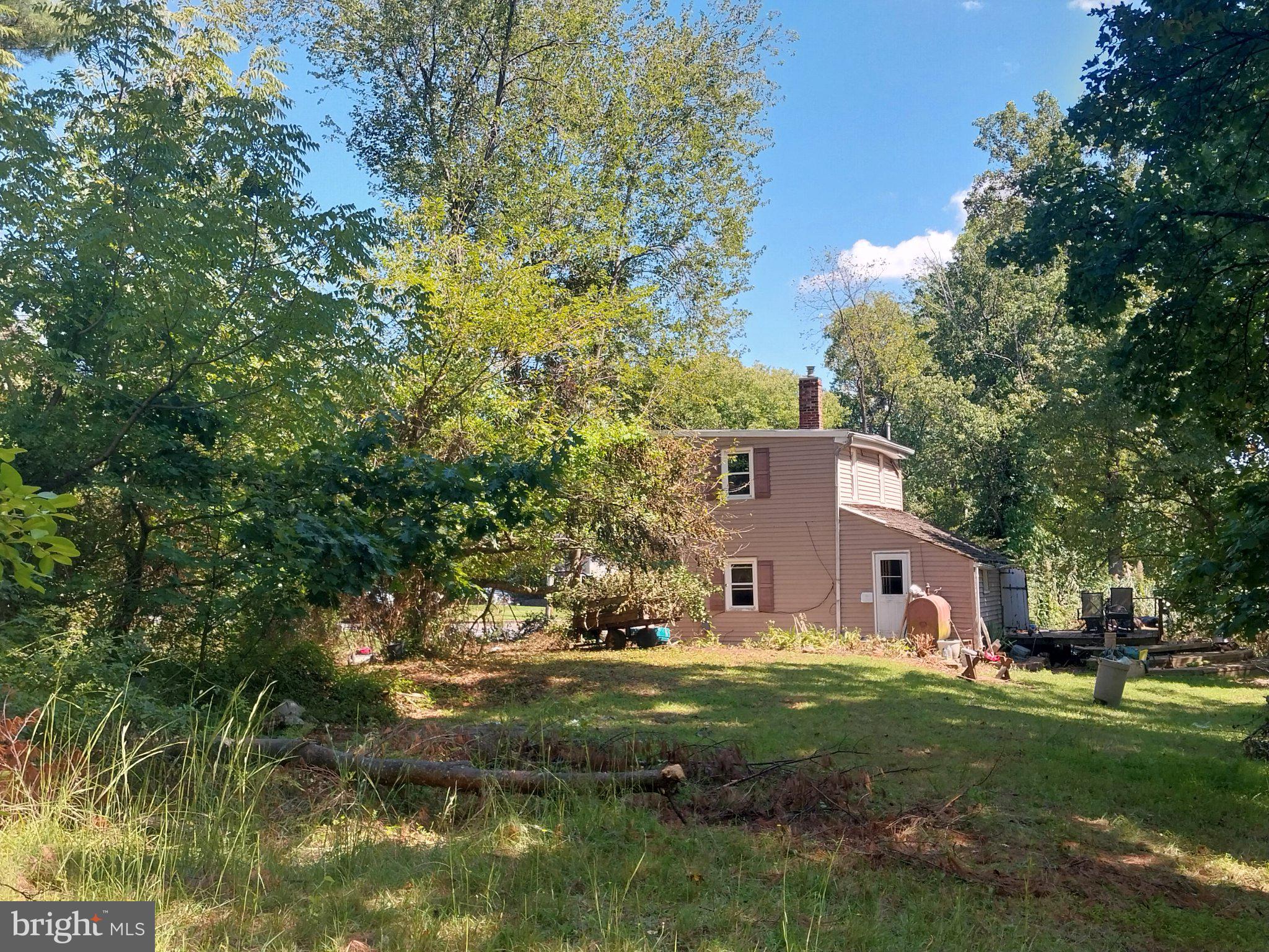 16 SPRINGFIELD ROAD