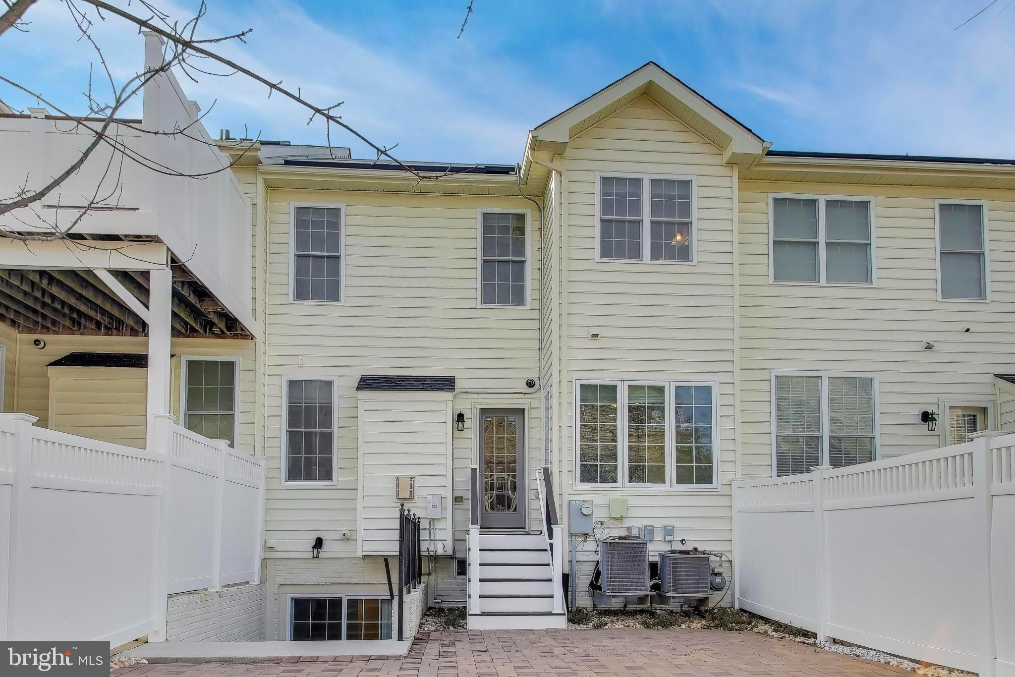 MARLBORO RIDGE - Residential