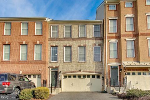 Photo of 4516 Thoroughbred Drive, UPPER MARLBORO, MD 20772 (MLS # MDPG2188382)