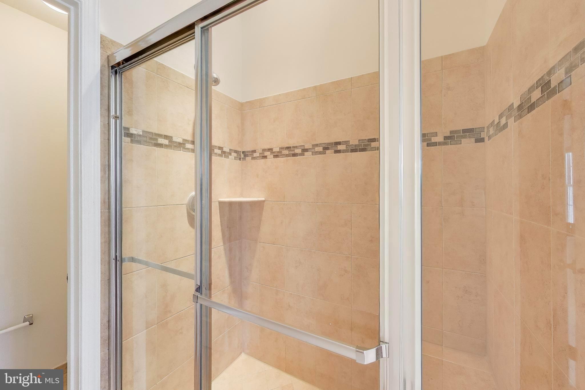 MARLBORO RIDGE - Residential