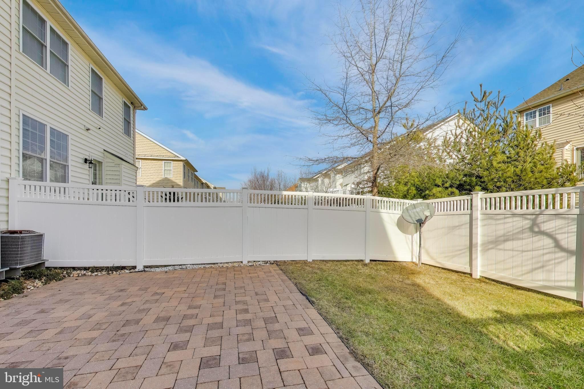 MARLBORO RIDGE - Residential