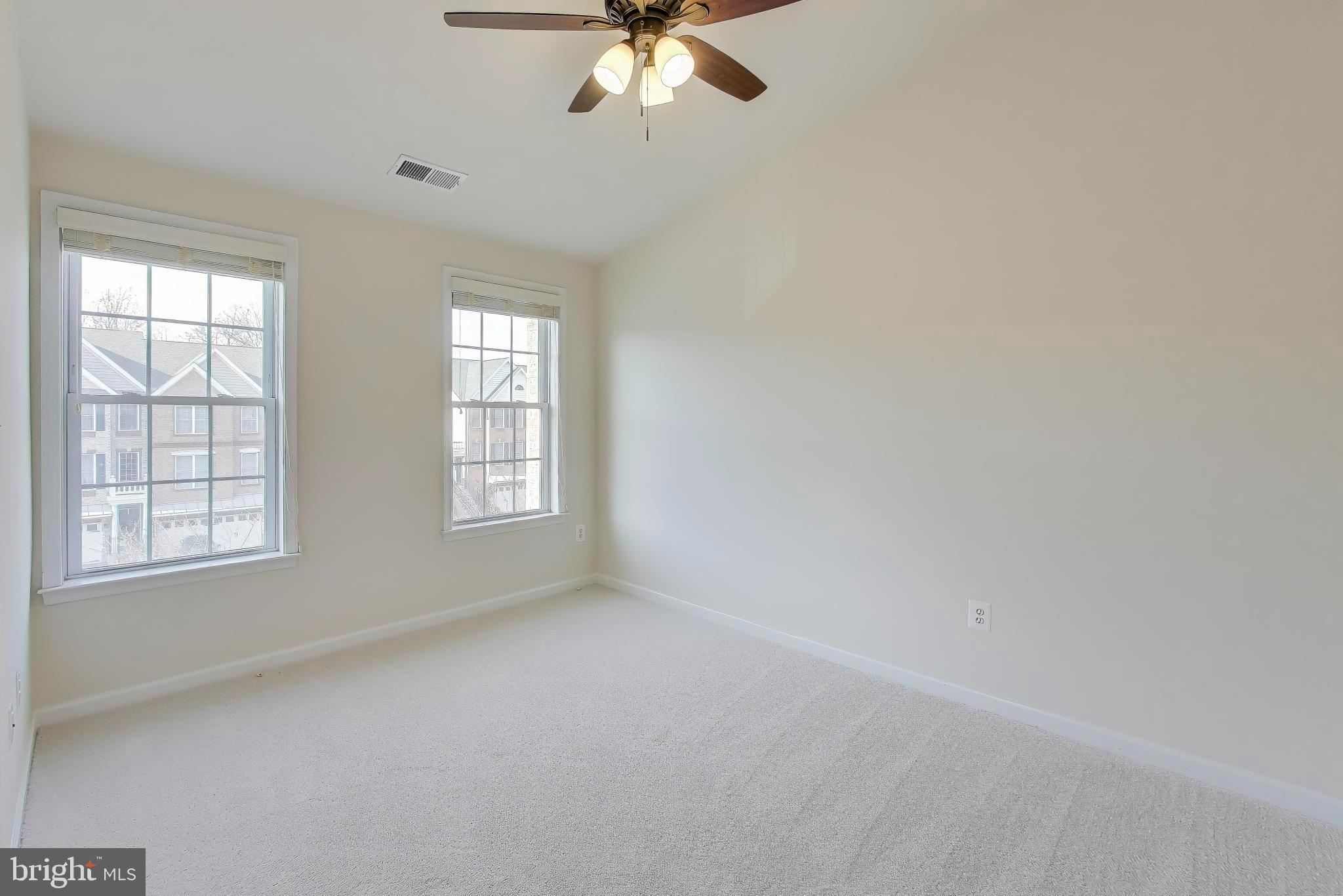 MARLBORO RIDGE - Residential