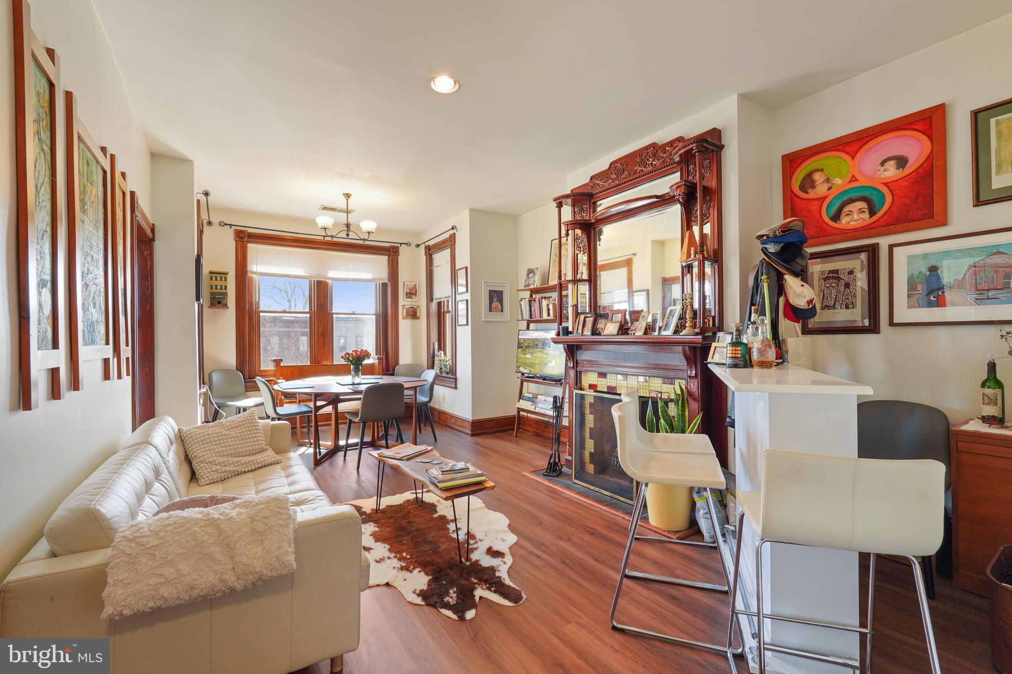CAPITOL HILL - Residential