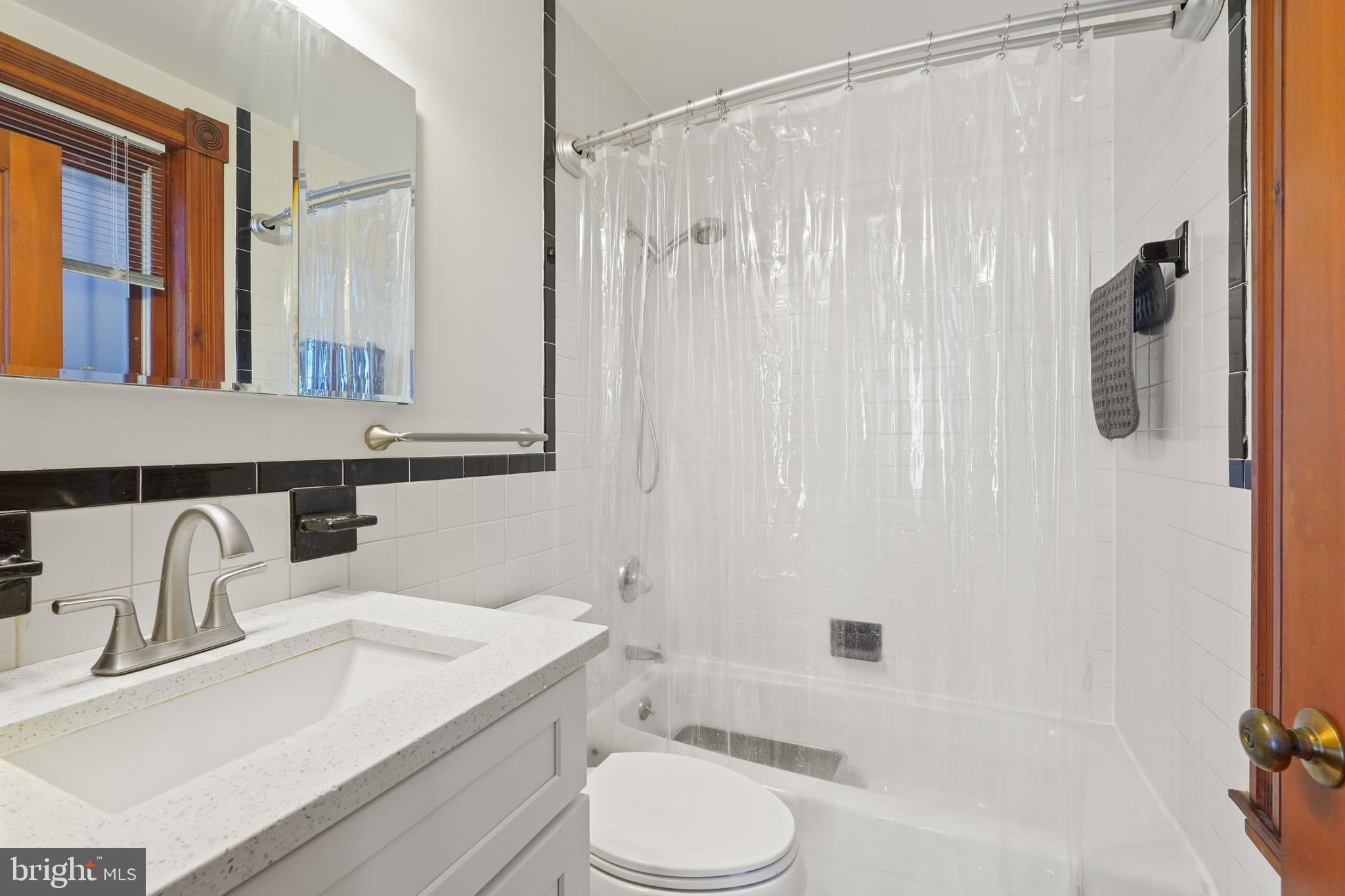 CAPITOL HILL - Residential