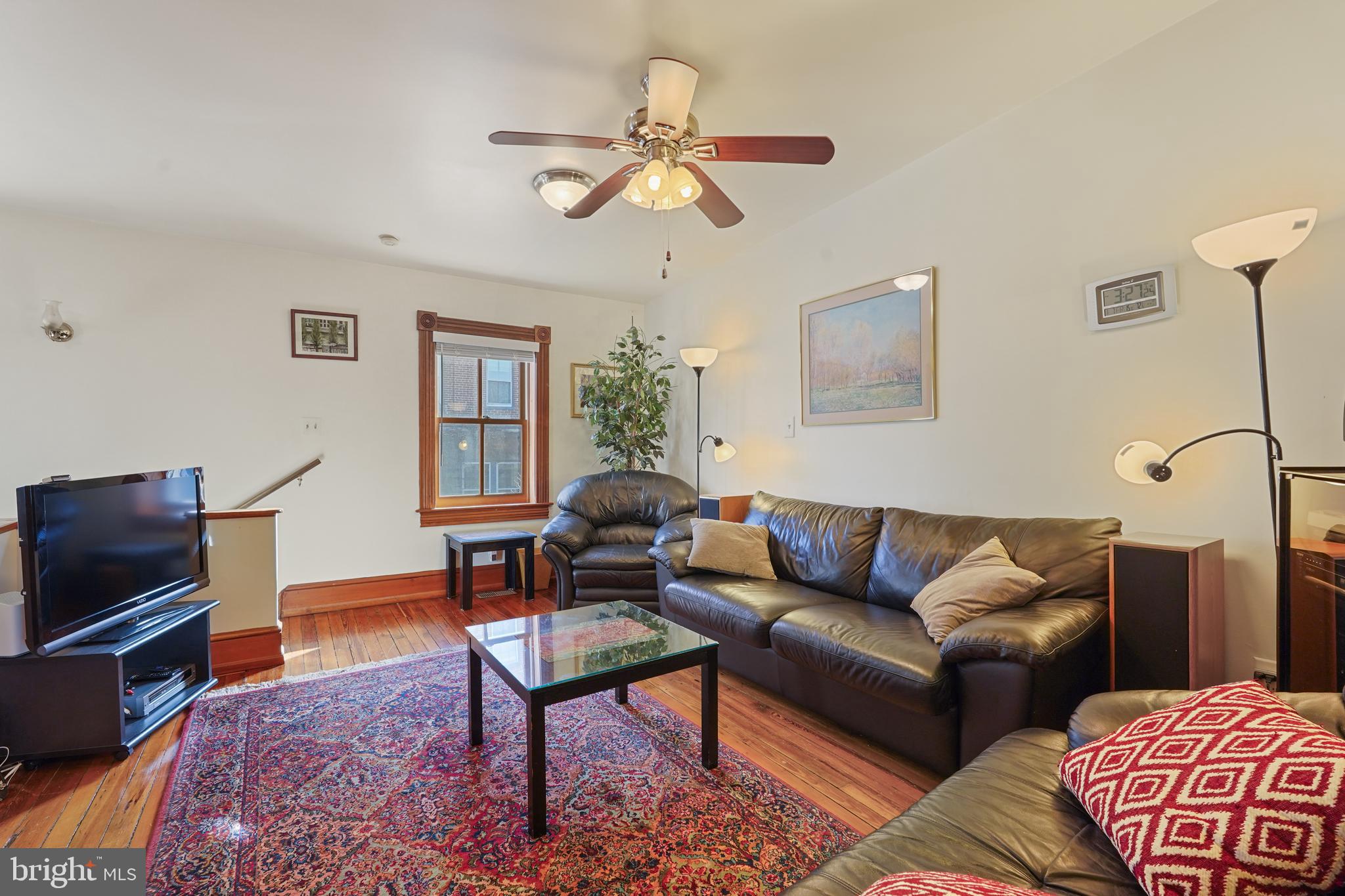 CAPITOL HILL - Residential