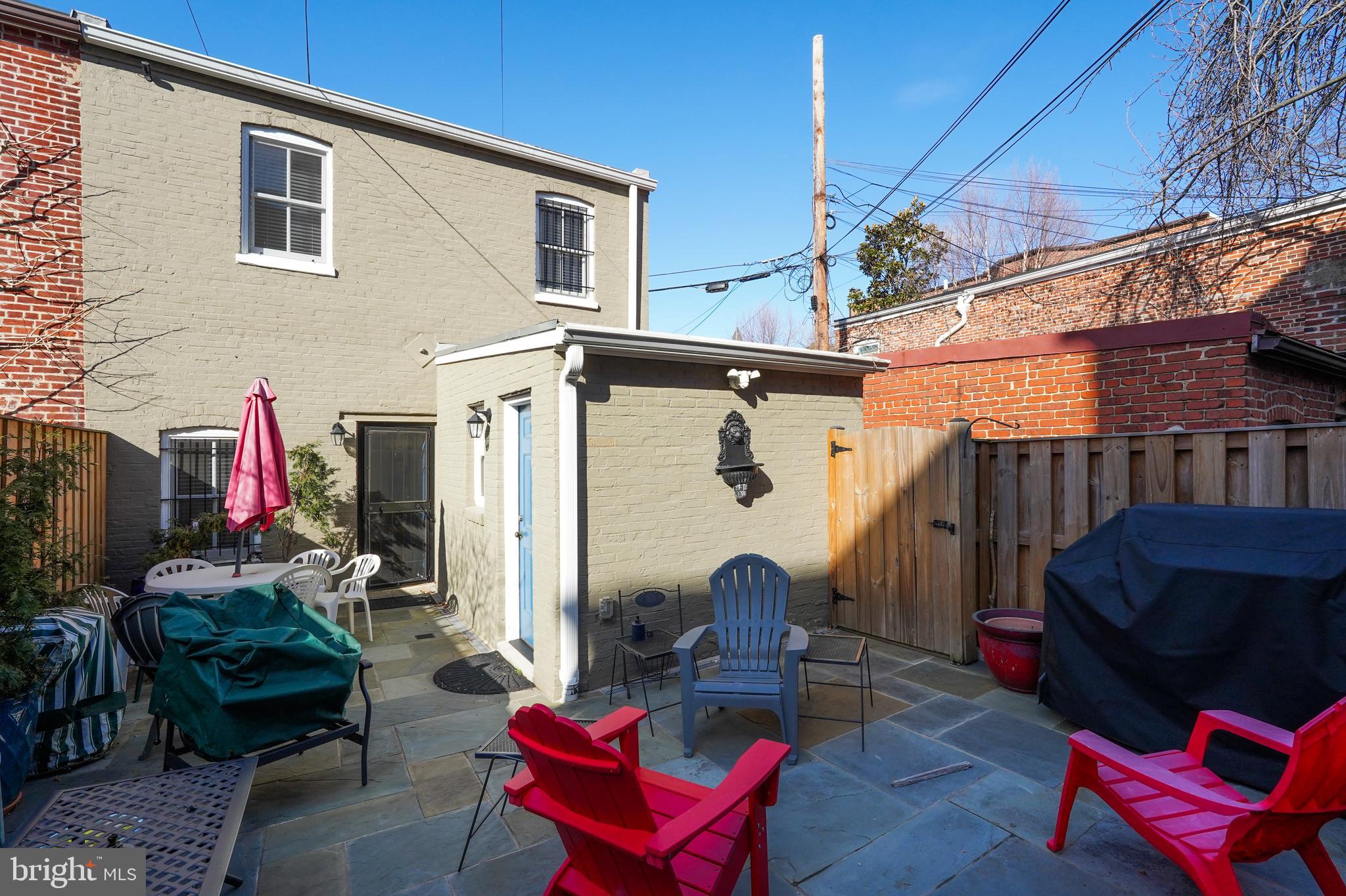 CAPITOL HILL - Residential