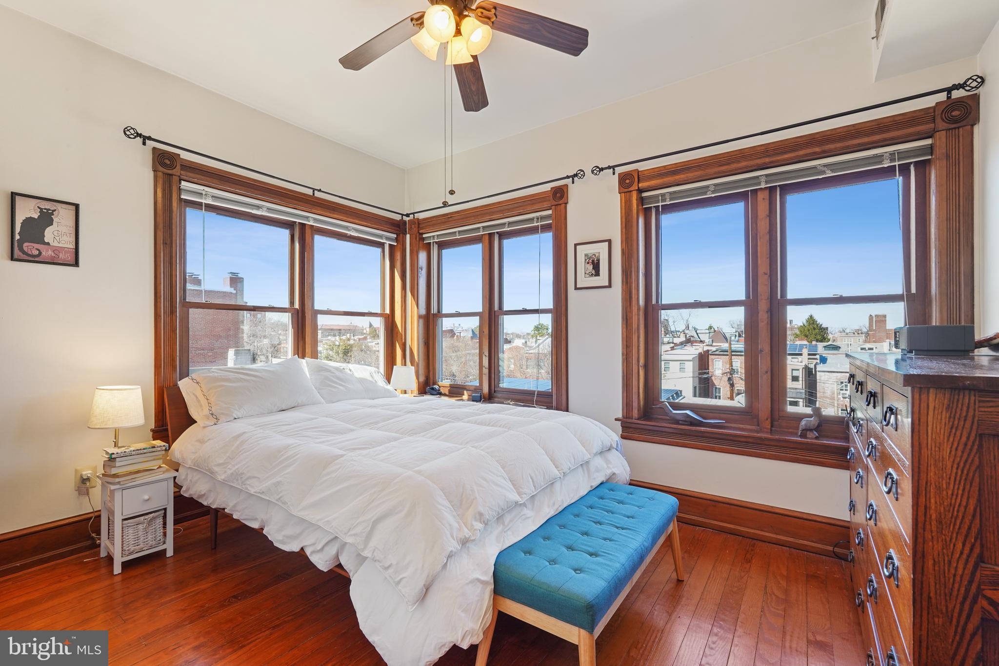 CAPITOL HILL - Residential