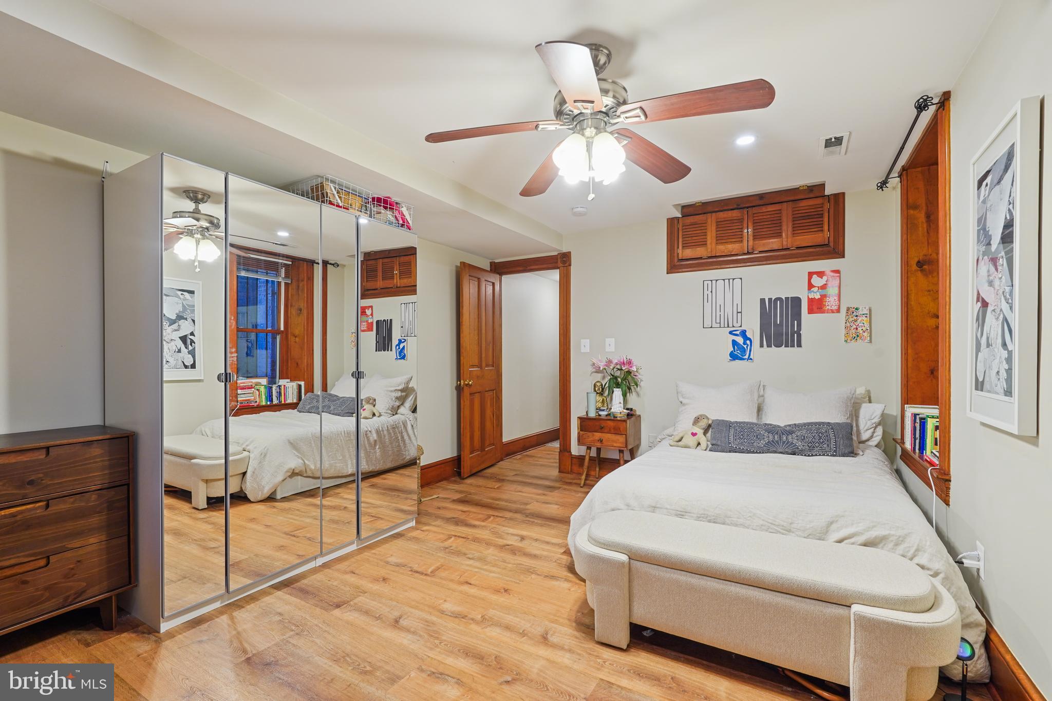 CAPITOL HILL - Residential