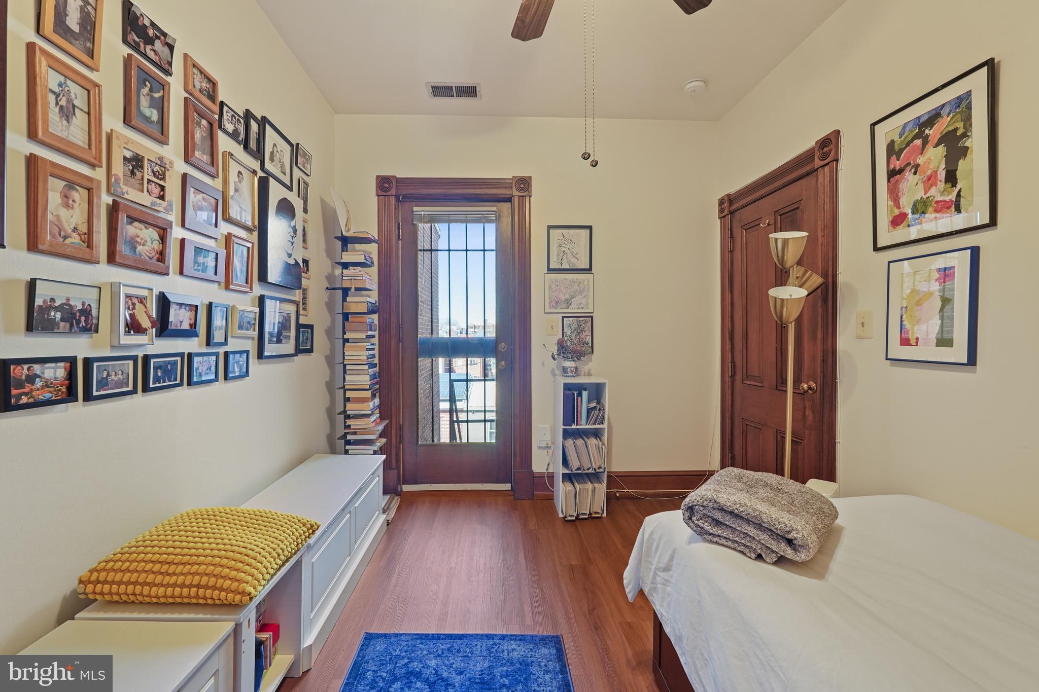 CAPITOL HILL - Residential