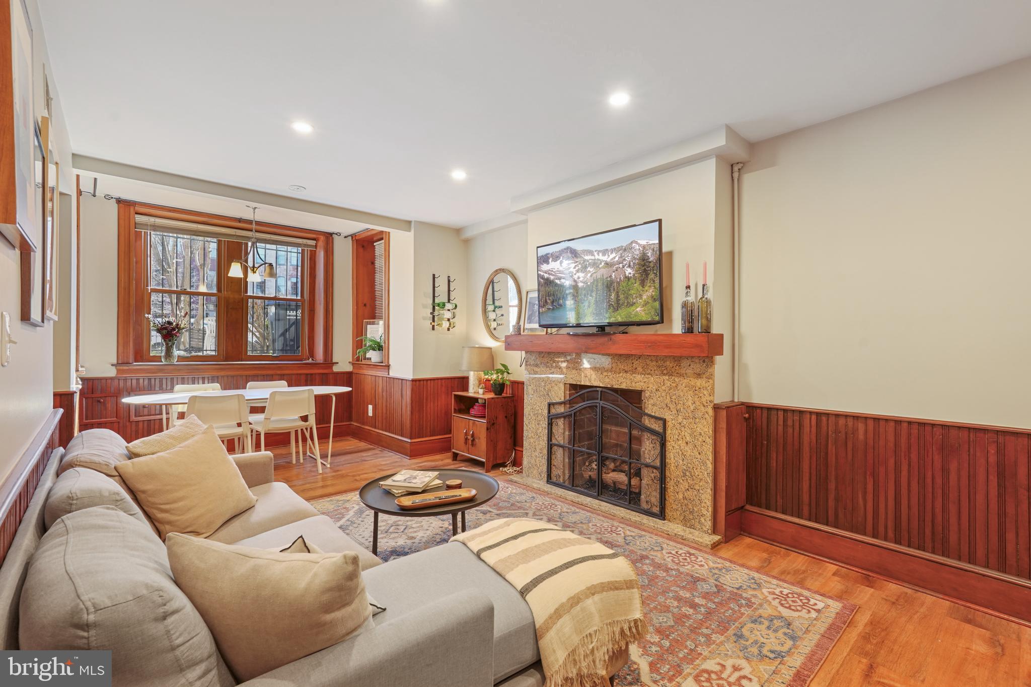 CAPITOL HILL - Residential