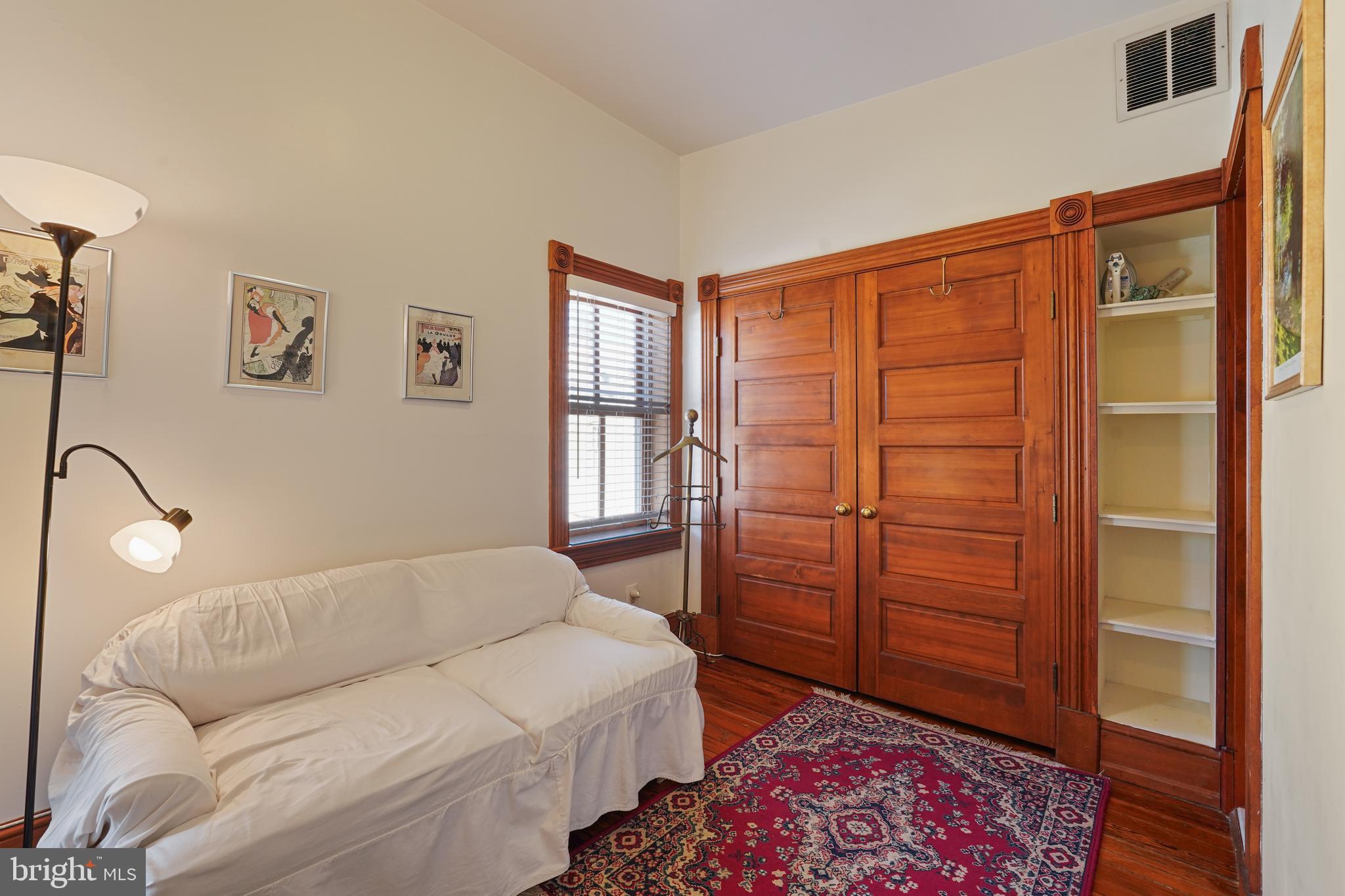 CAPITOL HILL - Residential