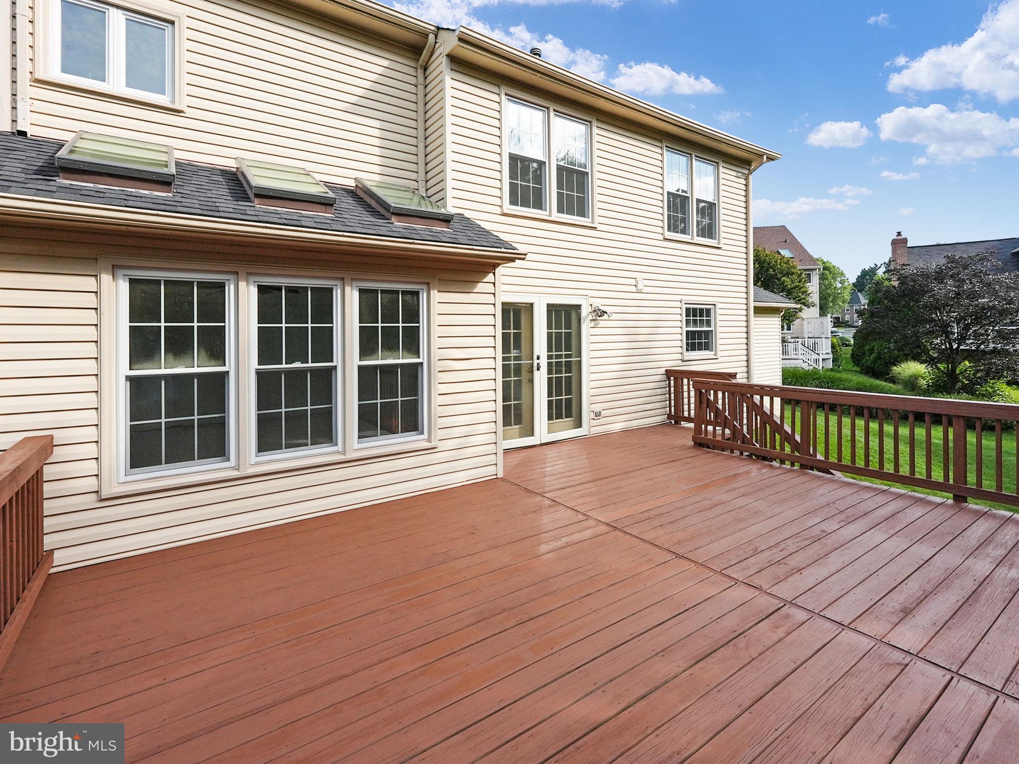 CROSSPOINTE - Residential