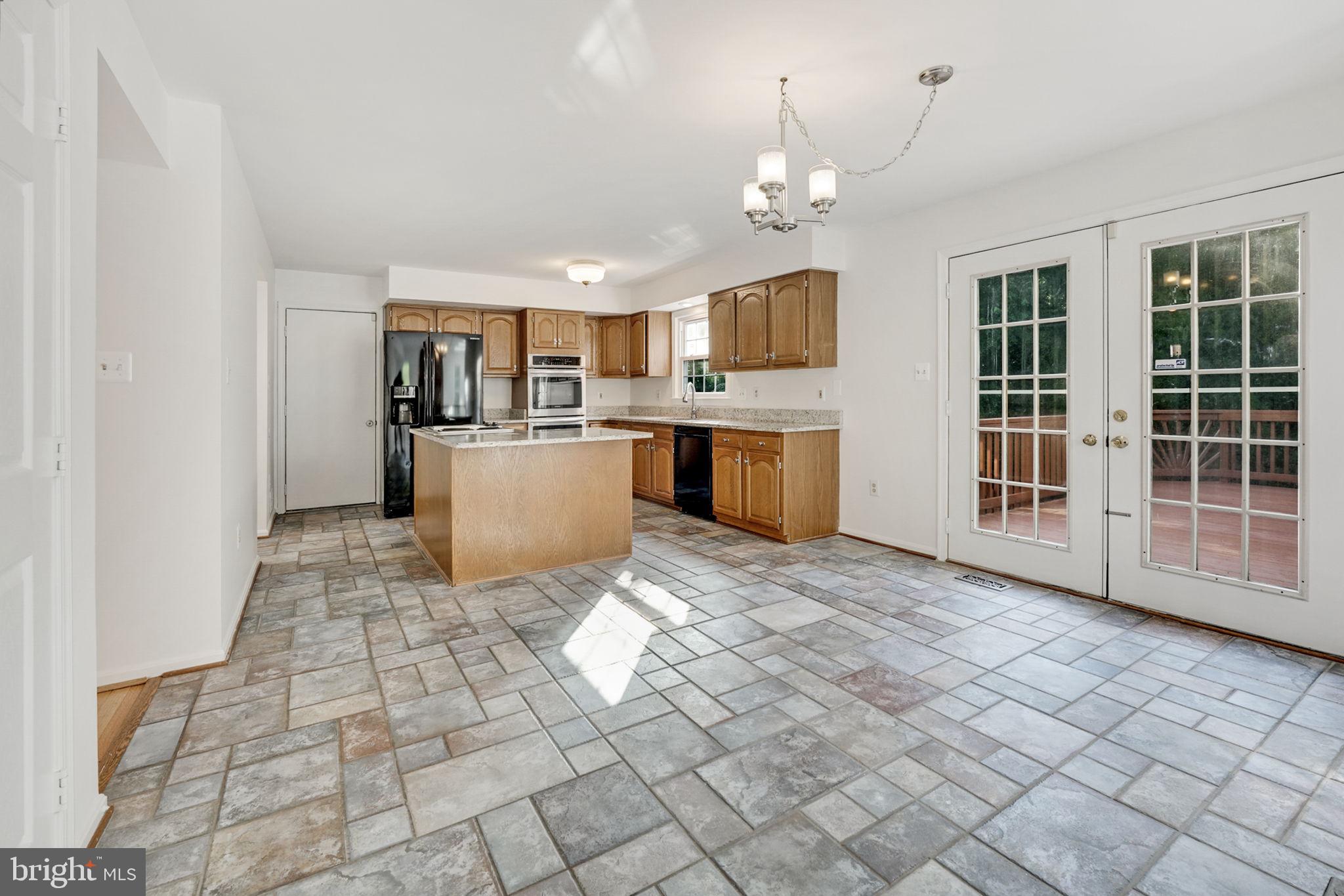 CROSSPOINTE - Residential