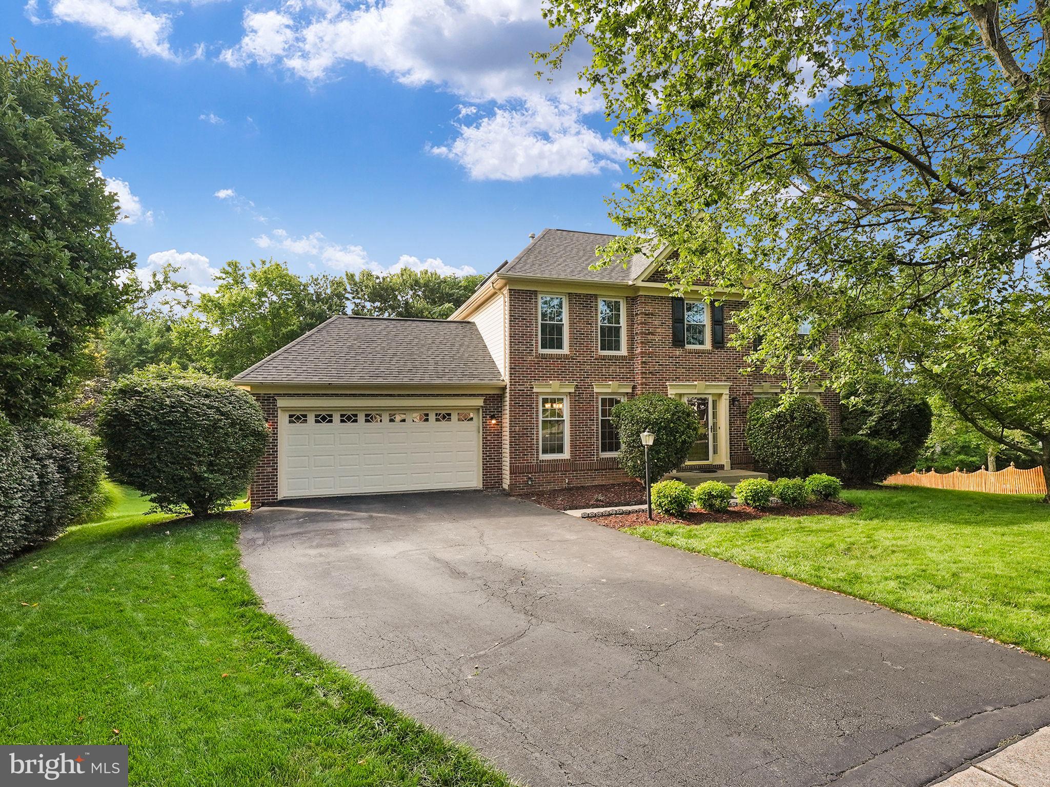 CROSSPOINTE - Residential