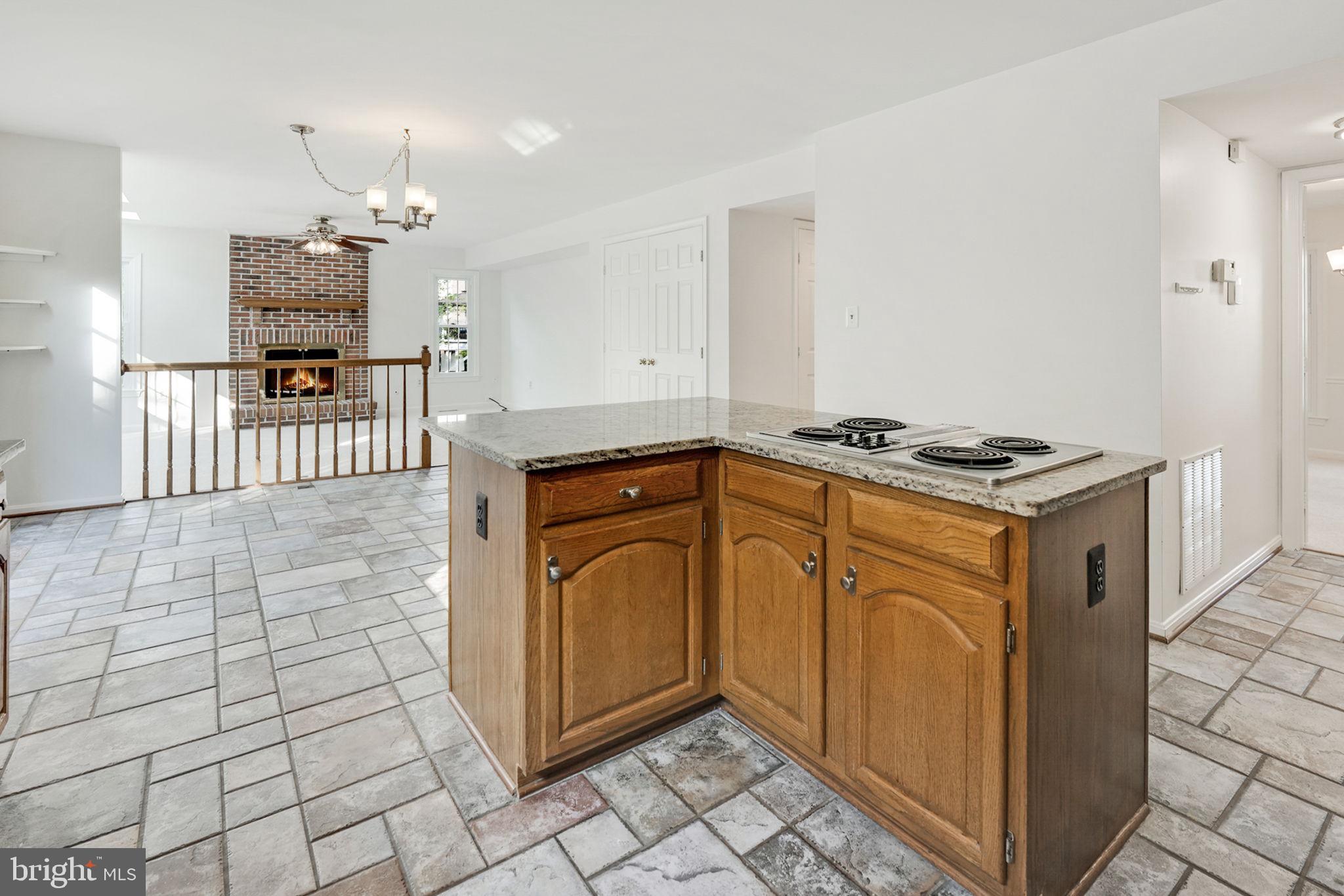 CROSSPOINTE - Residential