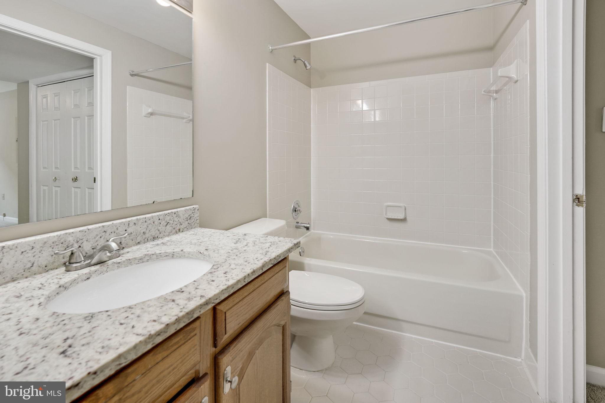 CROSSPOINTE - Residential