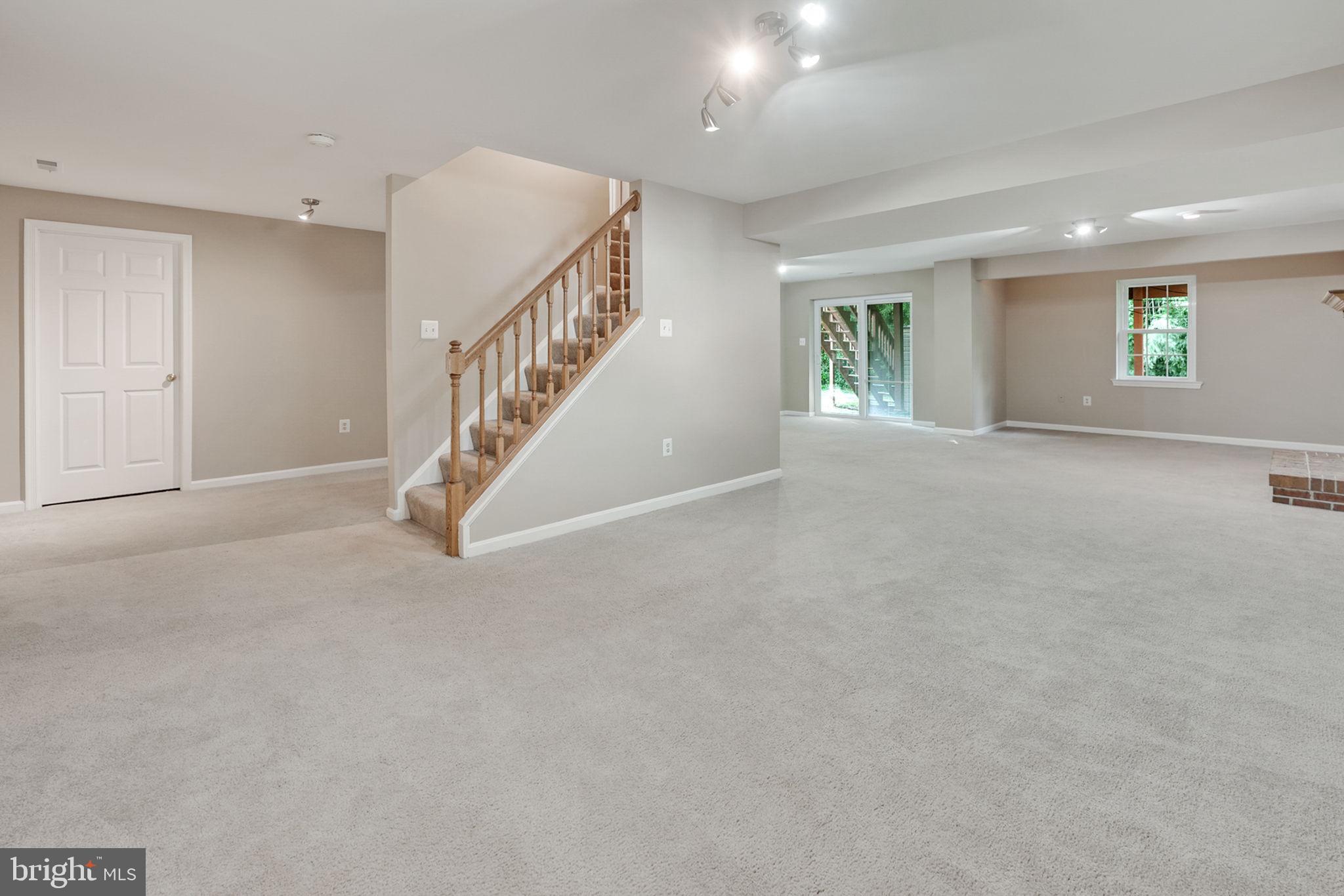 CROSSPOINTE - Residential