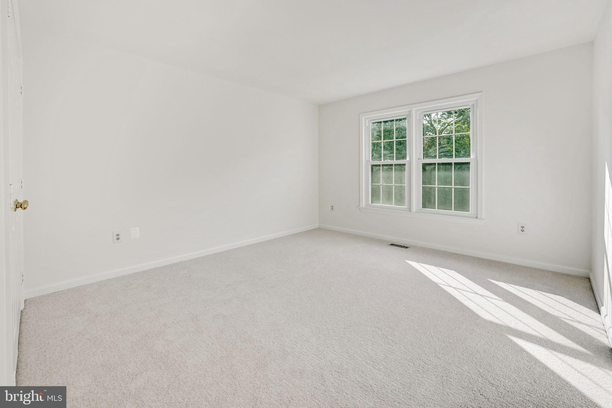 CROSSPOINTE - Residential