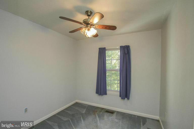 DALE CITY - Residential Lease