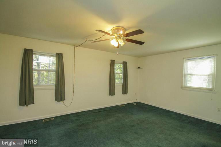 DALE CITY - Residential Lease