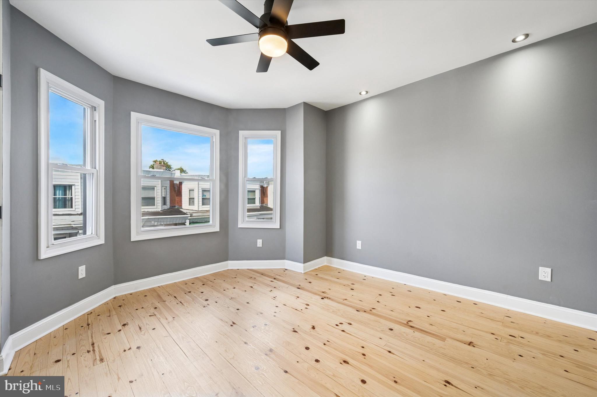 WALNUT HILL - Residential