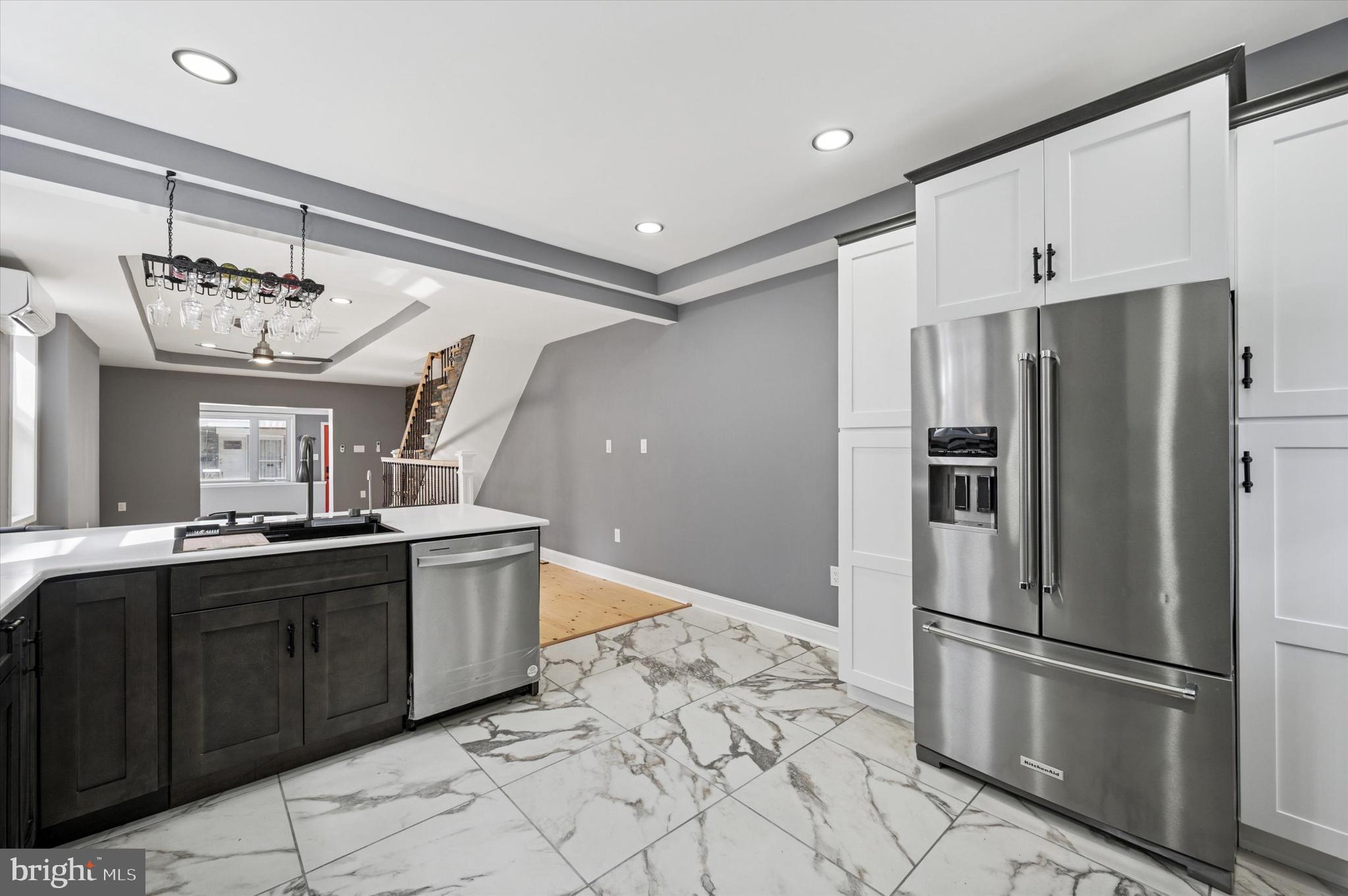 WALNUT HILL - Residential