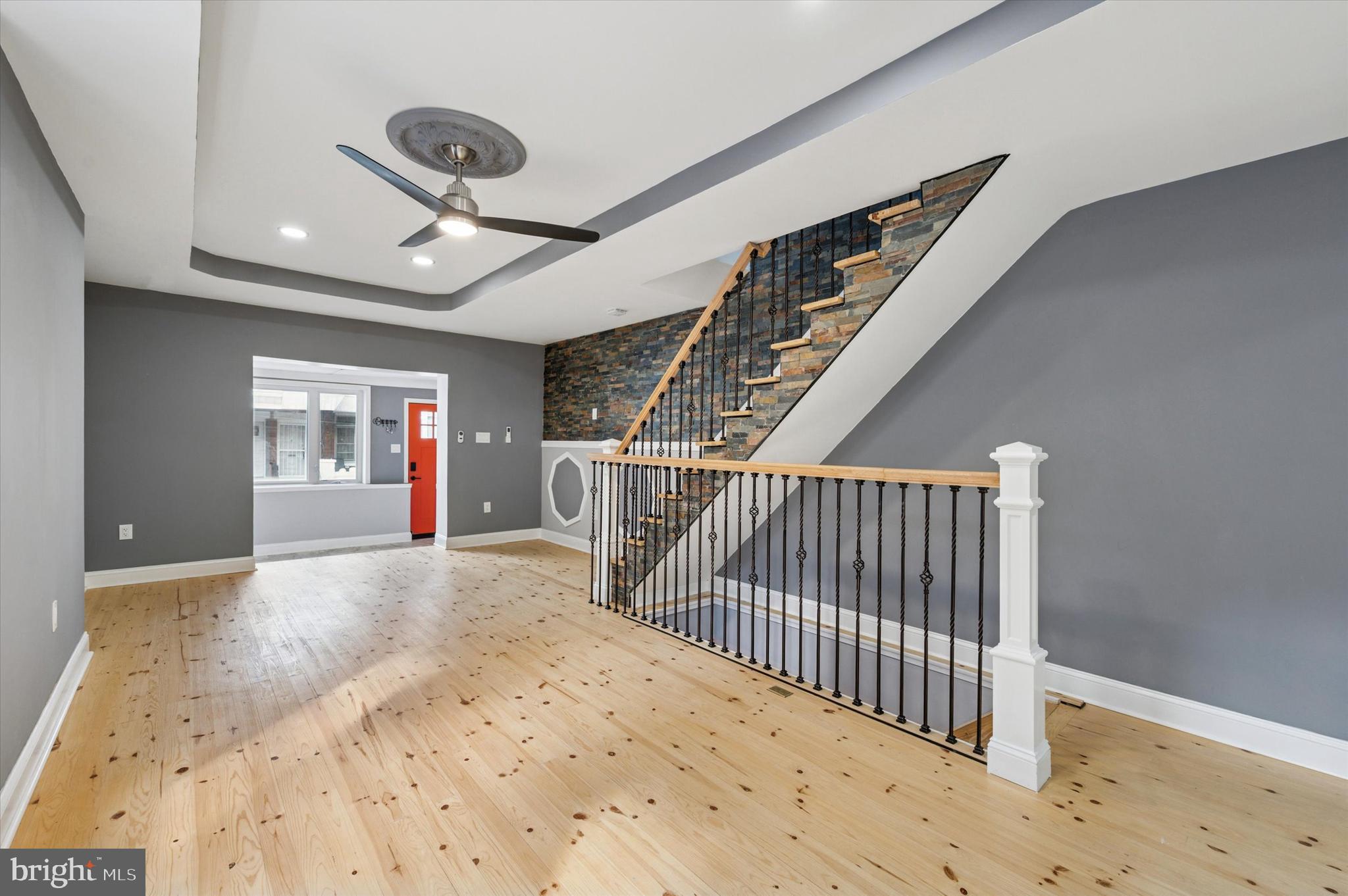 WALNUT HILL - Residential