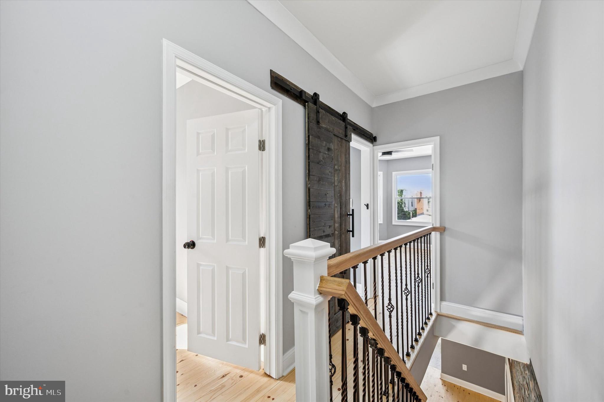 WALNUT HILL - Residential