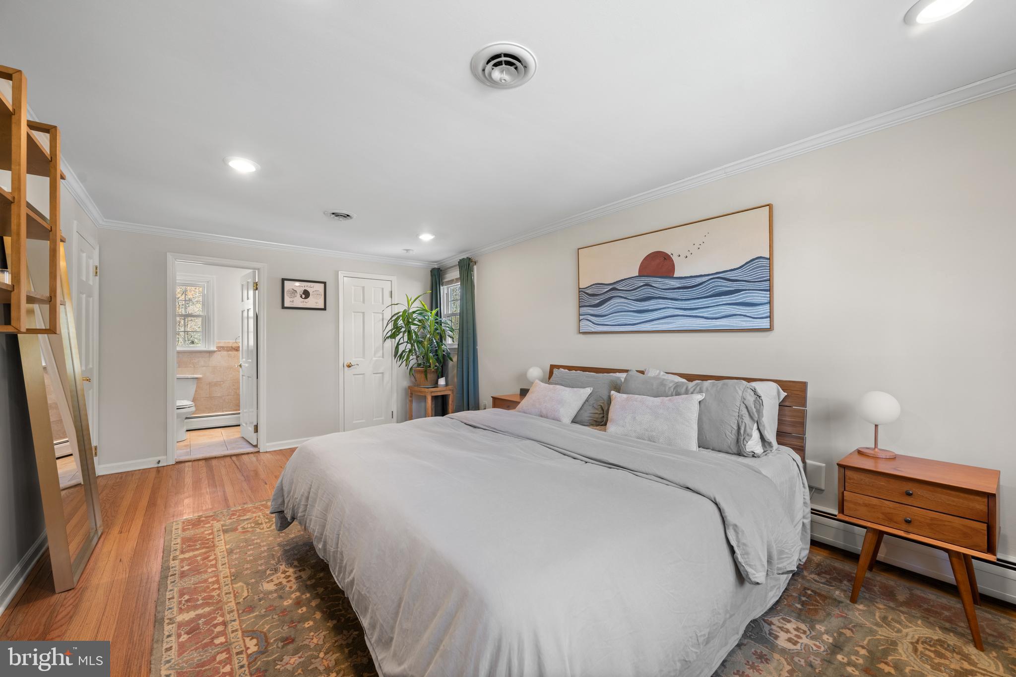 INDIAN HILL - Residential