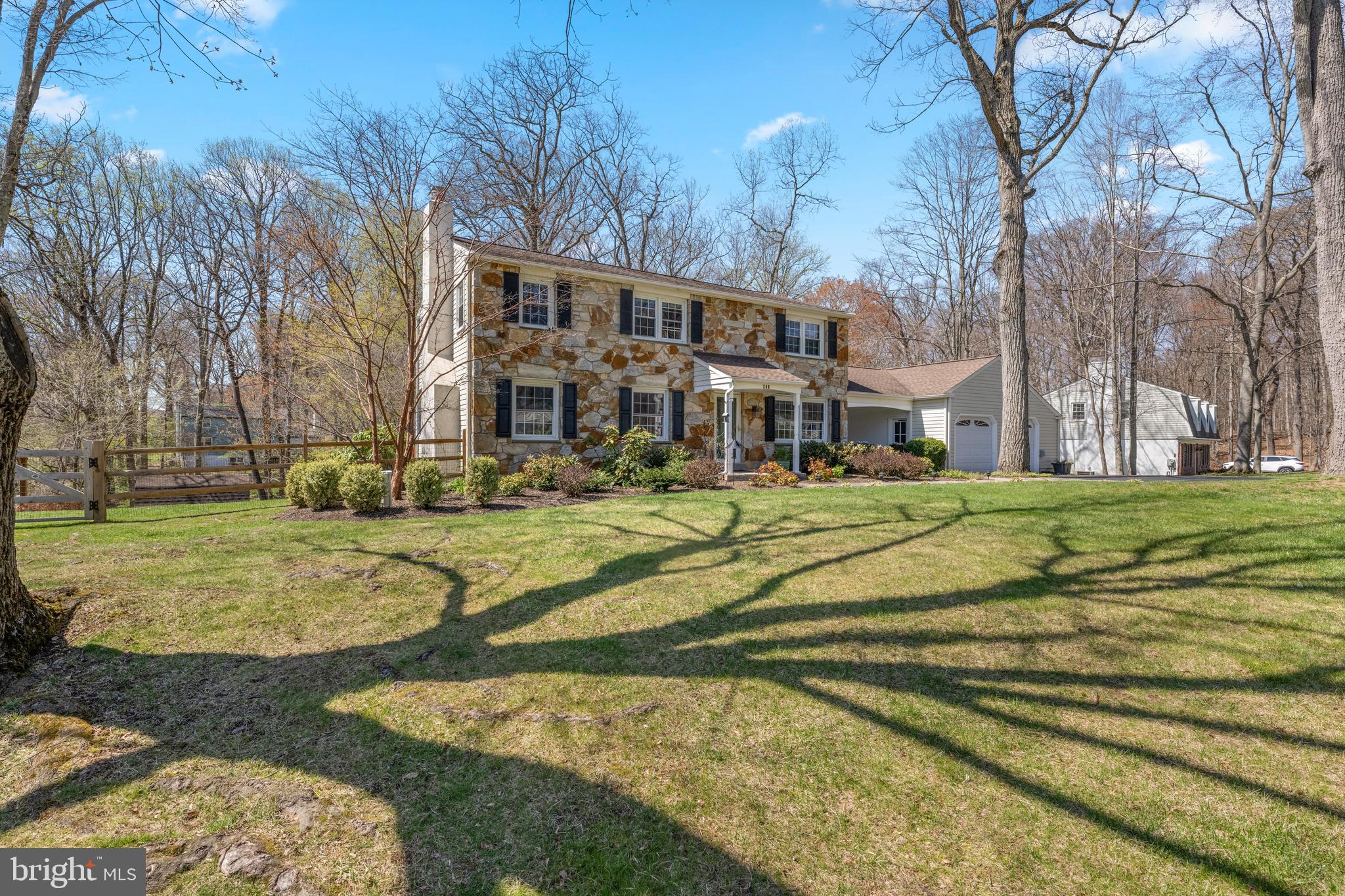 INDIAN HILL - Residential