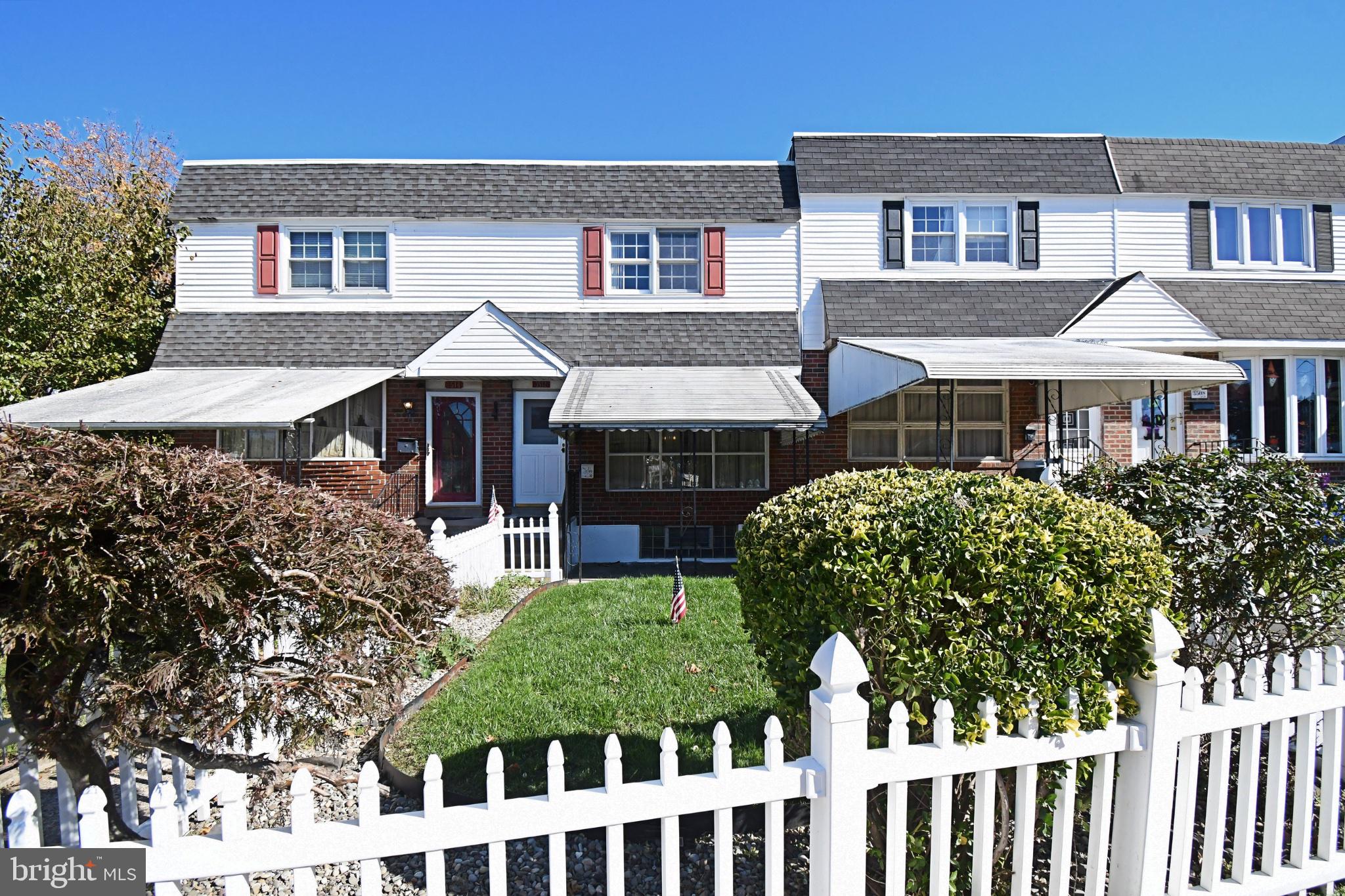 3512 CHURCHILL LANE