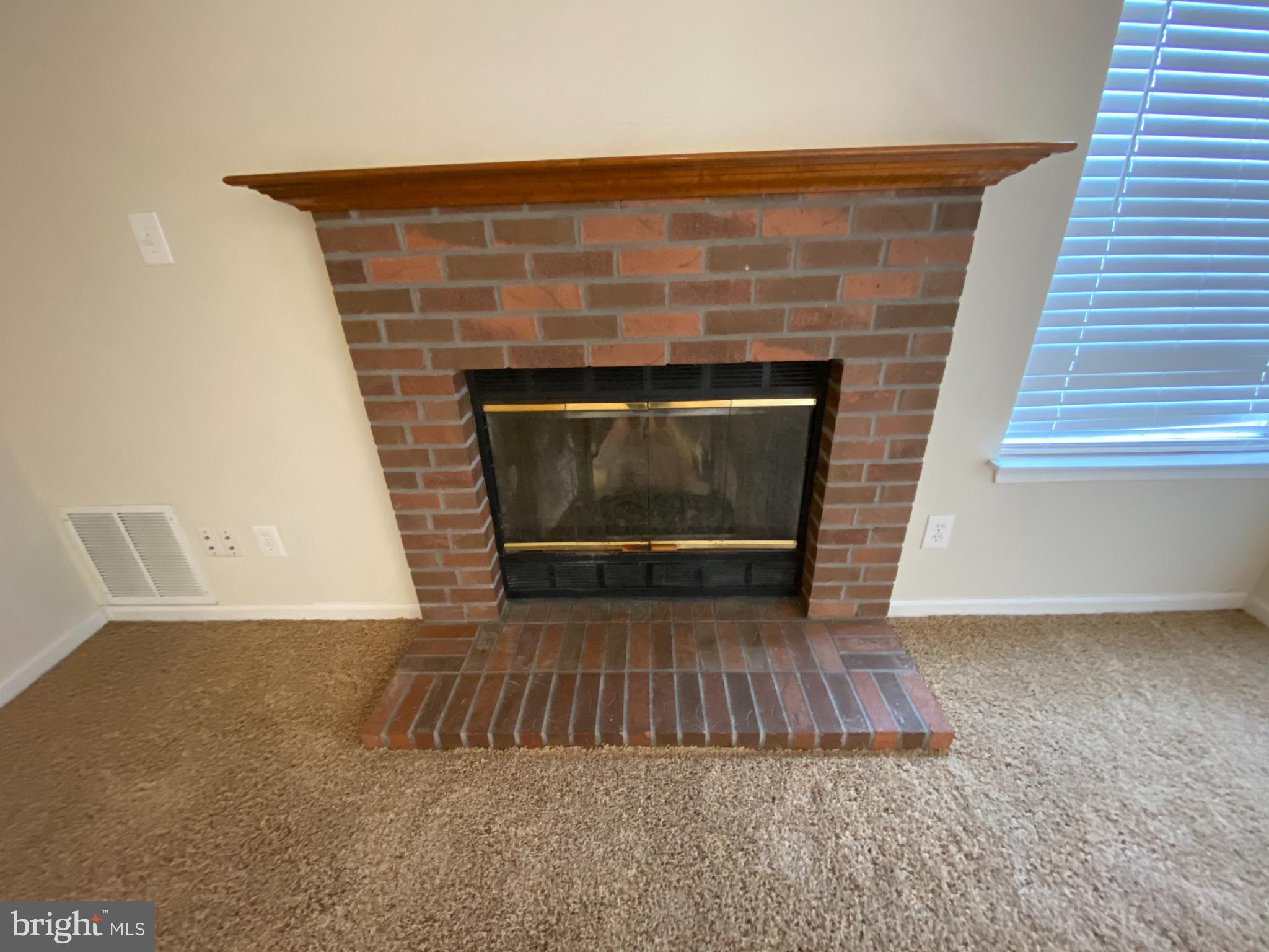 MALLARDS LANDING - Residential Lease