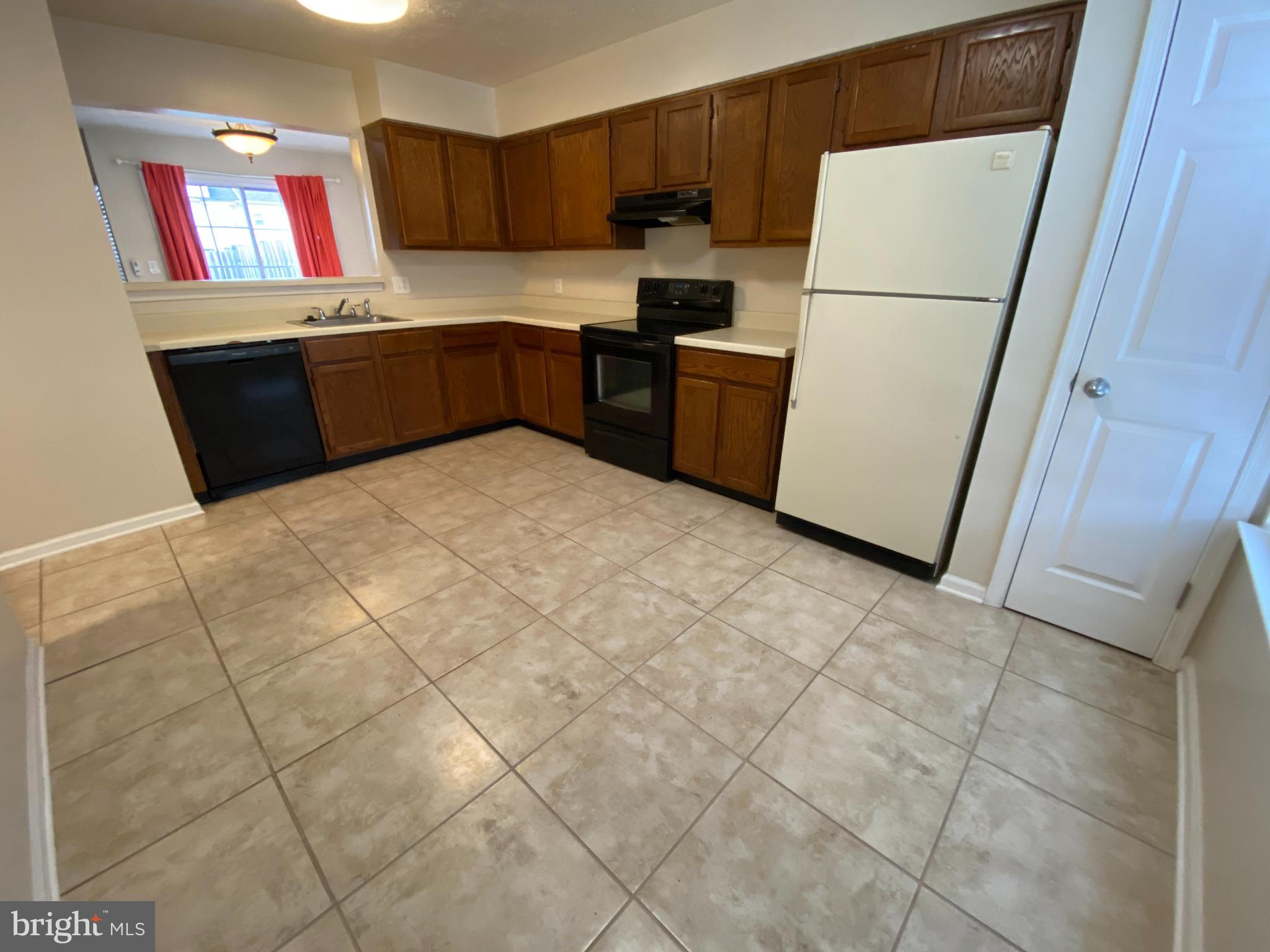 MALLARDS LANDING - Residential Lease