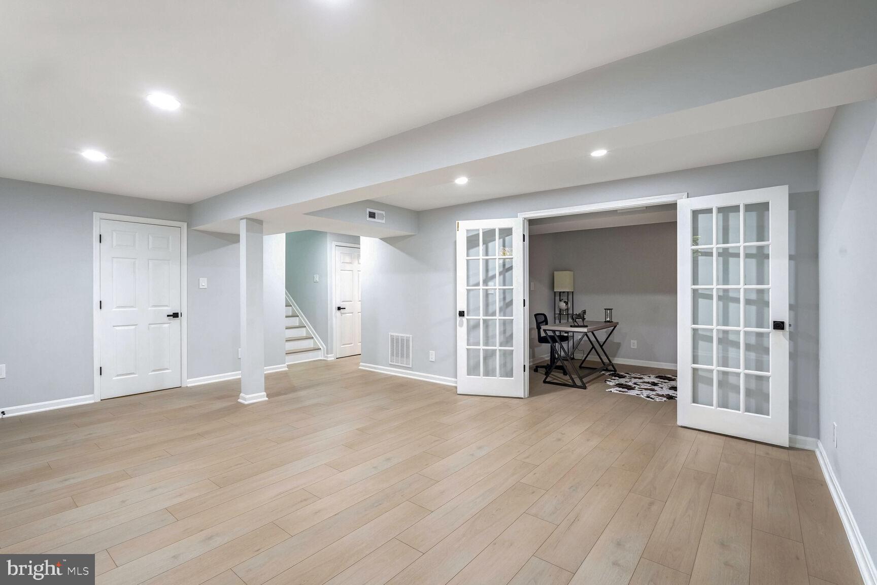 OLD BRIDGE ESTATES - Residential