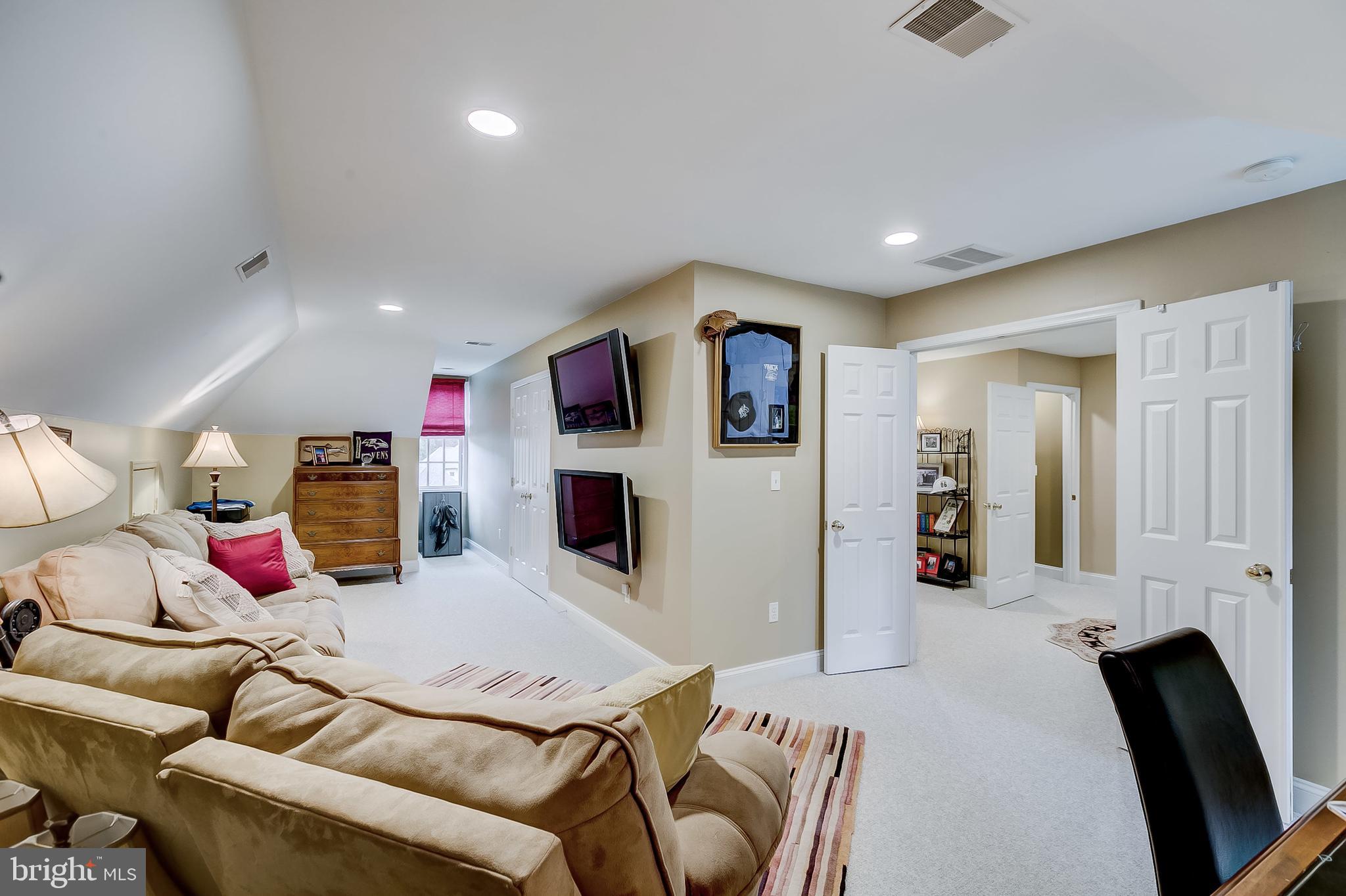 MEDFORD - Residential