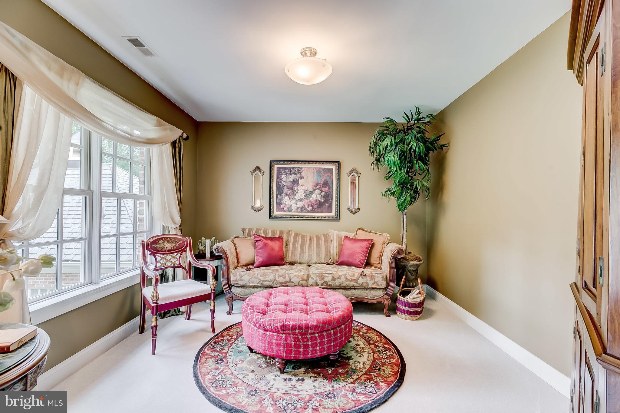 MEDFORD - Residential