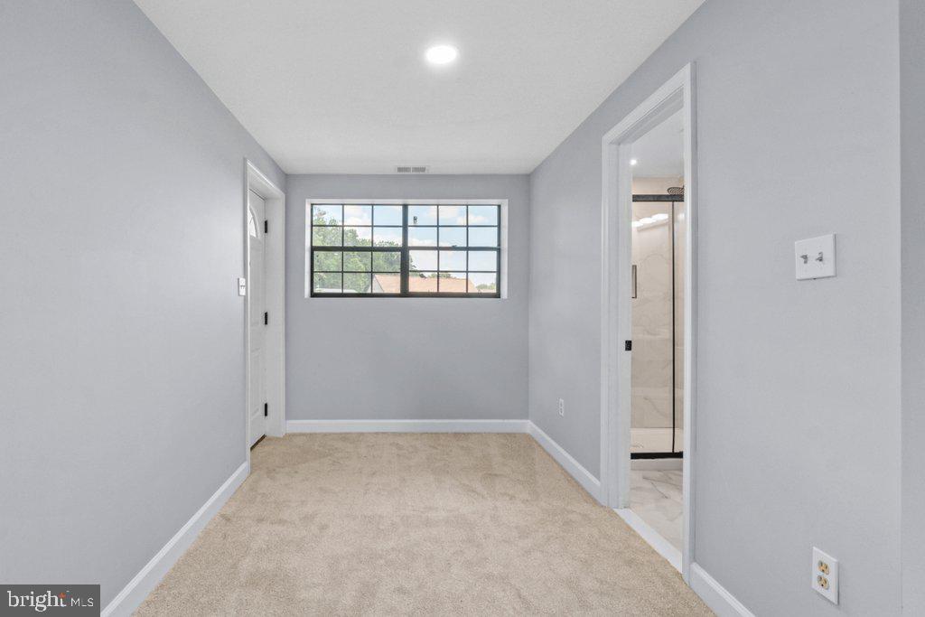 RAMBLING HILLS - Residential