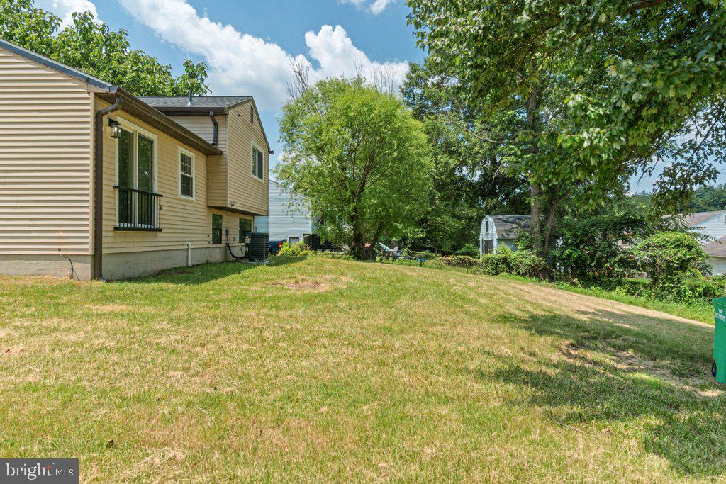 RAMBLING HILLS - Residential