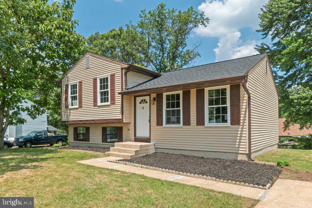 621 CASTLEWOOD DRIVE